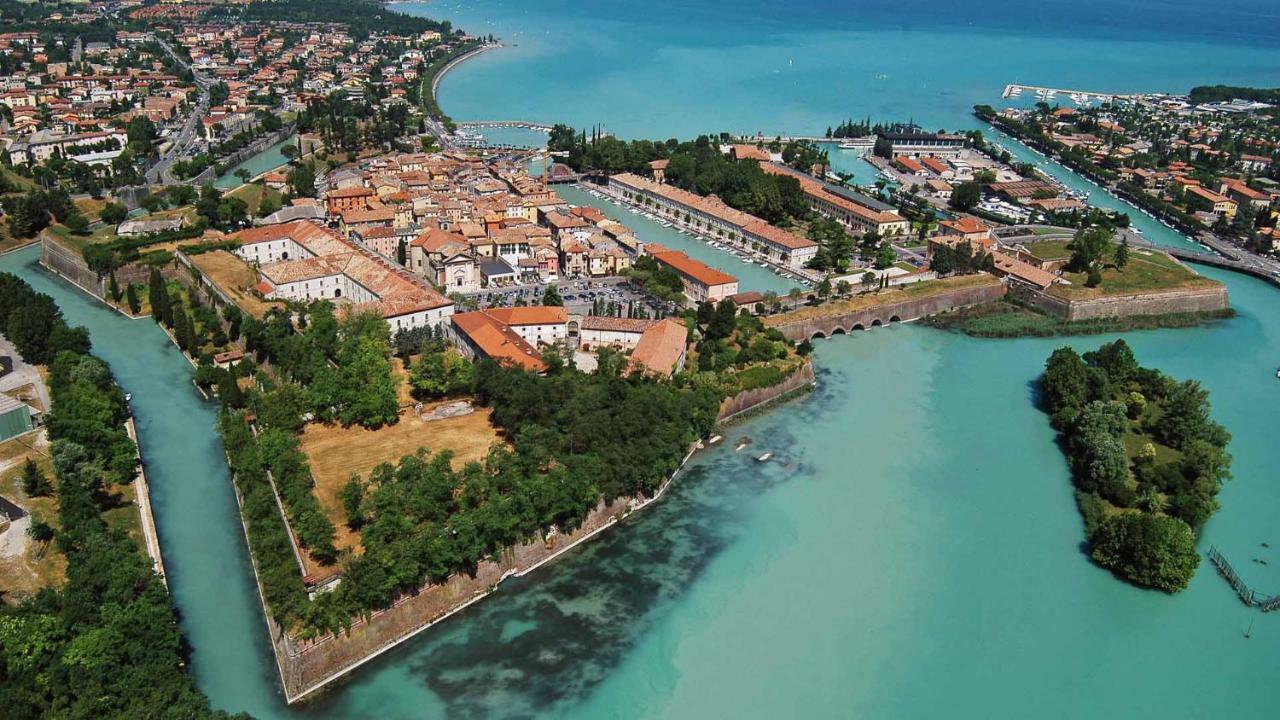 Appartamento Peschiera - Zona Ospedale Pederzoli Peschiera del Garda Exterior foto